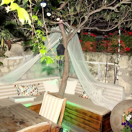 Imerek Stone House Gasthof 2*