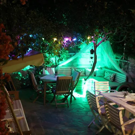 Pensjonat Imerek Stone House 2*