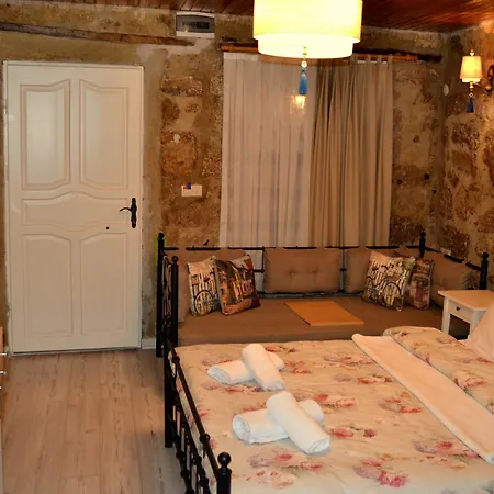 Pensjonat Imerek Stone House 2*