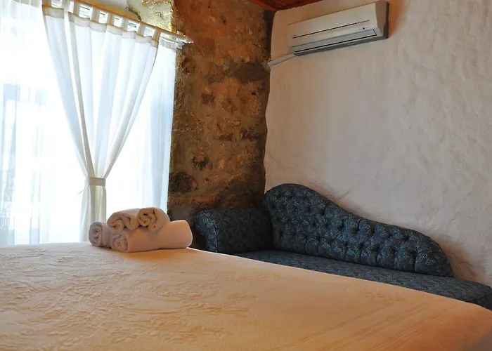 Imerek Stone House Gasthof 2*